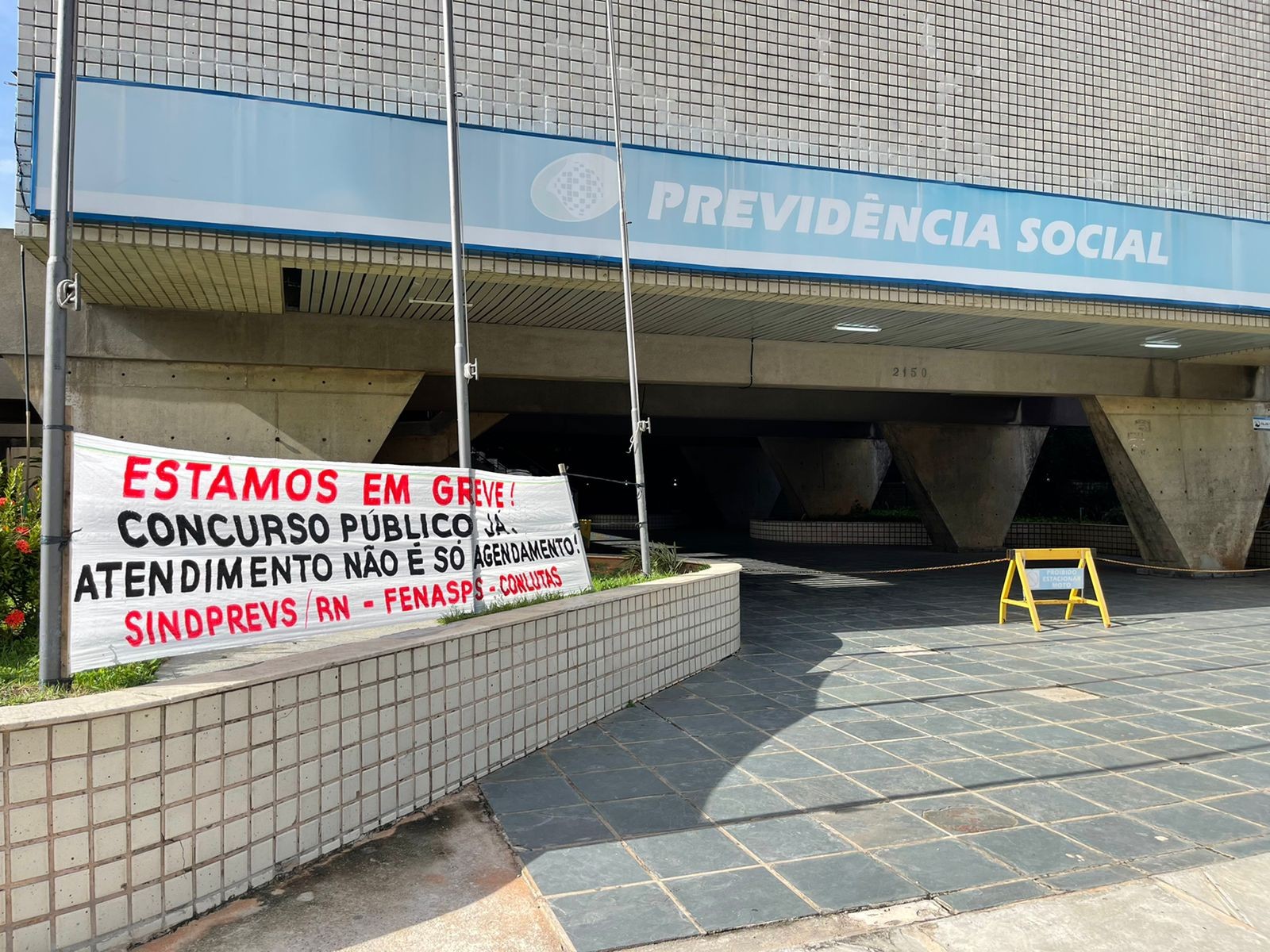 Greve dos servidores do INSS completa um mês no Rio Grande do Norte -  LivreTV Notícias