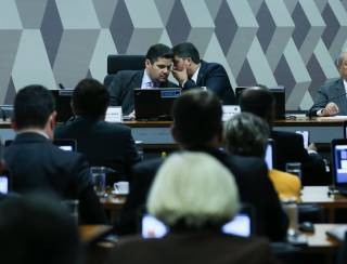 CCJ do Senado adia votação da PEC que altera regime jurídico do BC