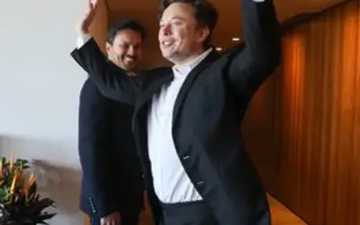 Fábio Faria celebra a chegada de Elon Musk ao Brasil