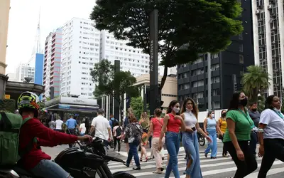 Covid-19: Brasil registra 7.198 casos e 57 mortes em 24 horas