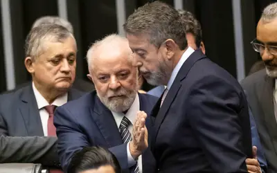 Lula recebe Lira e líderes da Câmara no Palácio da Alvorada