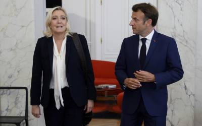 França: extrema-direita sai na frente no 1º turno, aponta boca de urna