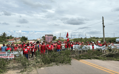 BR-406 é totalmente interditada em João Câmara por protesto do MST